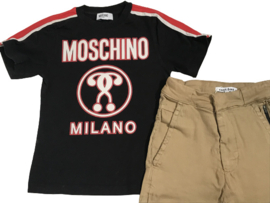 Moschino t-shirt voor jongen van 8 jaar met maat 128