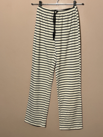 Grunt broek voor meisje van 12 jaar met maat 152
