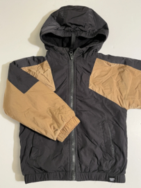 Hundred Pieces winterjas voor jongen van 4 jaar met maat 104