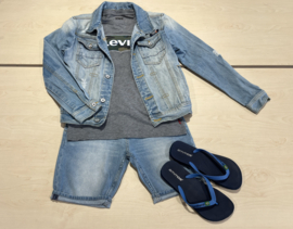 Vingino korte broek voor jongen van 12 jaar met maat 152