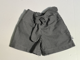Carlijnq korte broek voor meisje van 7 / 8 jaar met maat 122 / 128