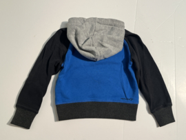 Vingino hoodie voor jongen van 3 jaar met maat 98