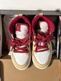 Nike Jordan schoenen voor meisje met schoenmaat 31,5