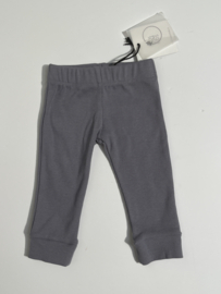 Blossom Kids zacht broekje / legging voor meisje of jongen van 6 / 9 maanden met maat 68 / 74