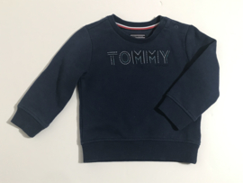 Tommy Hilfiger trui voor meisje van 12 maanden met maat 80