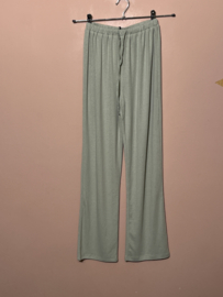 Grunt broek voor meisje van 12 jaar met maat 152