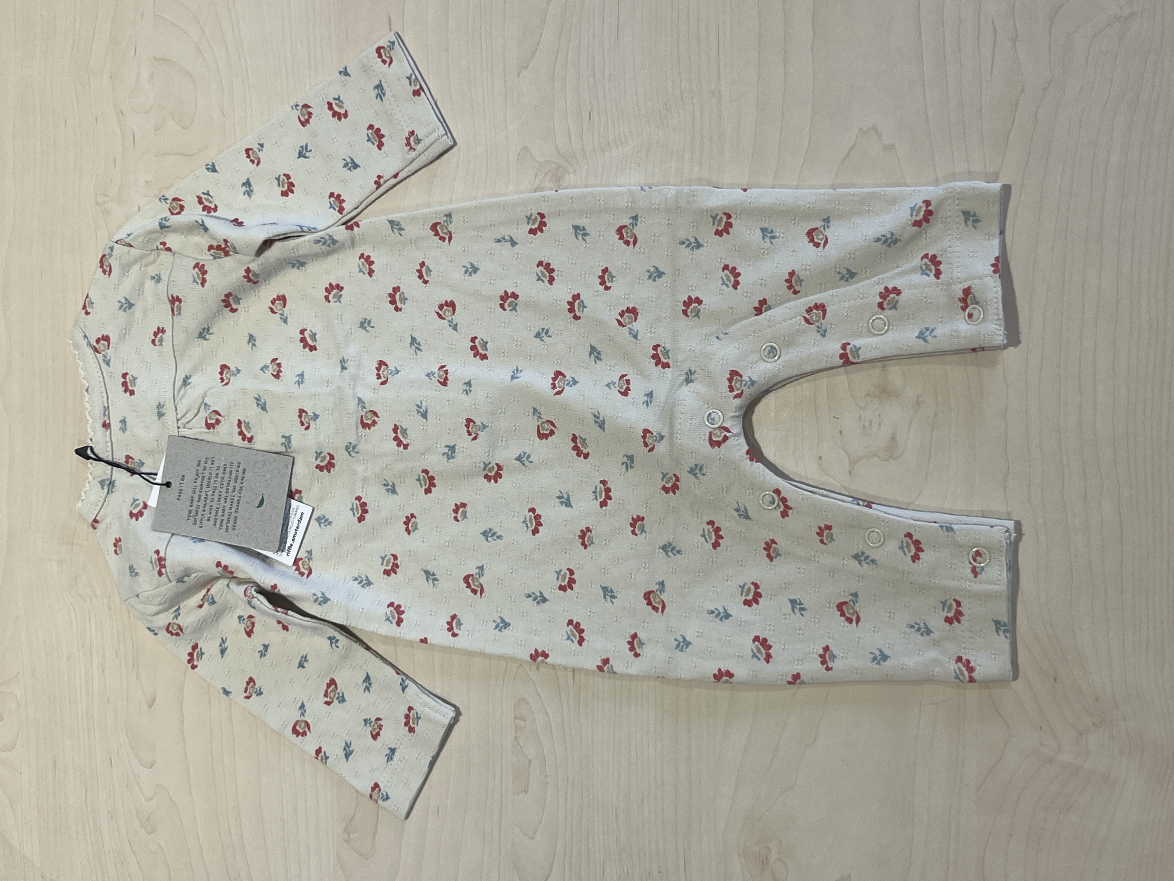 Riffle boxpakje voor meisje  van  1 maand met maat 56