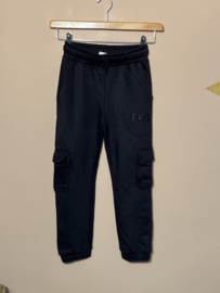 The New joggingbroek voor jongen van 7 / 8 jaar met maat 122 / 128