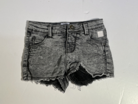Tumble n Dry korte broek voor meisje van 4 / 5 jaar met maat 104 / 110