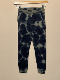 The New joggingbroek voor jongen van 7 / 8 jaar met maat 122 / 128