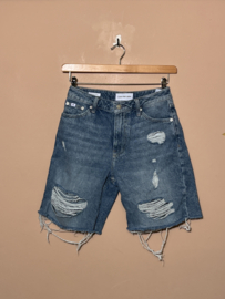 Calvin Klein  korte broek voor meisje van 14  / 16 jaar met maat 164 / 176