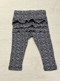 Petit Bateau broekje voor meisje van 6 maanden met maat 68