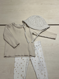 Little Indians longsleeve voor meisje van 9 / 12 maanden met maat 74 / 80