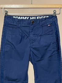 Tommy Hilfiger broek voor jongen van 10 jaar met maat 140