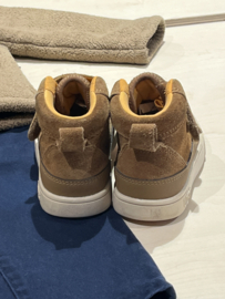 Uggs sneakers hoog voor jongen met schoenmaat 26