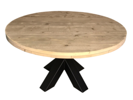 Ronde oude steigerhouten tafel met dubbele X onderstel
