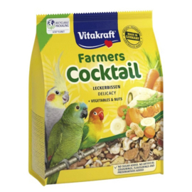Farmers Cocktail  groente en noot voor grote parkieten en (dwerg)papegaaien