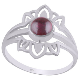 Granaat flower ring maat 18