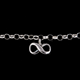 armband met infinity bedel