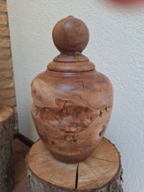 Houten urn kamfer