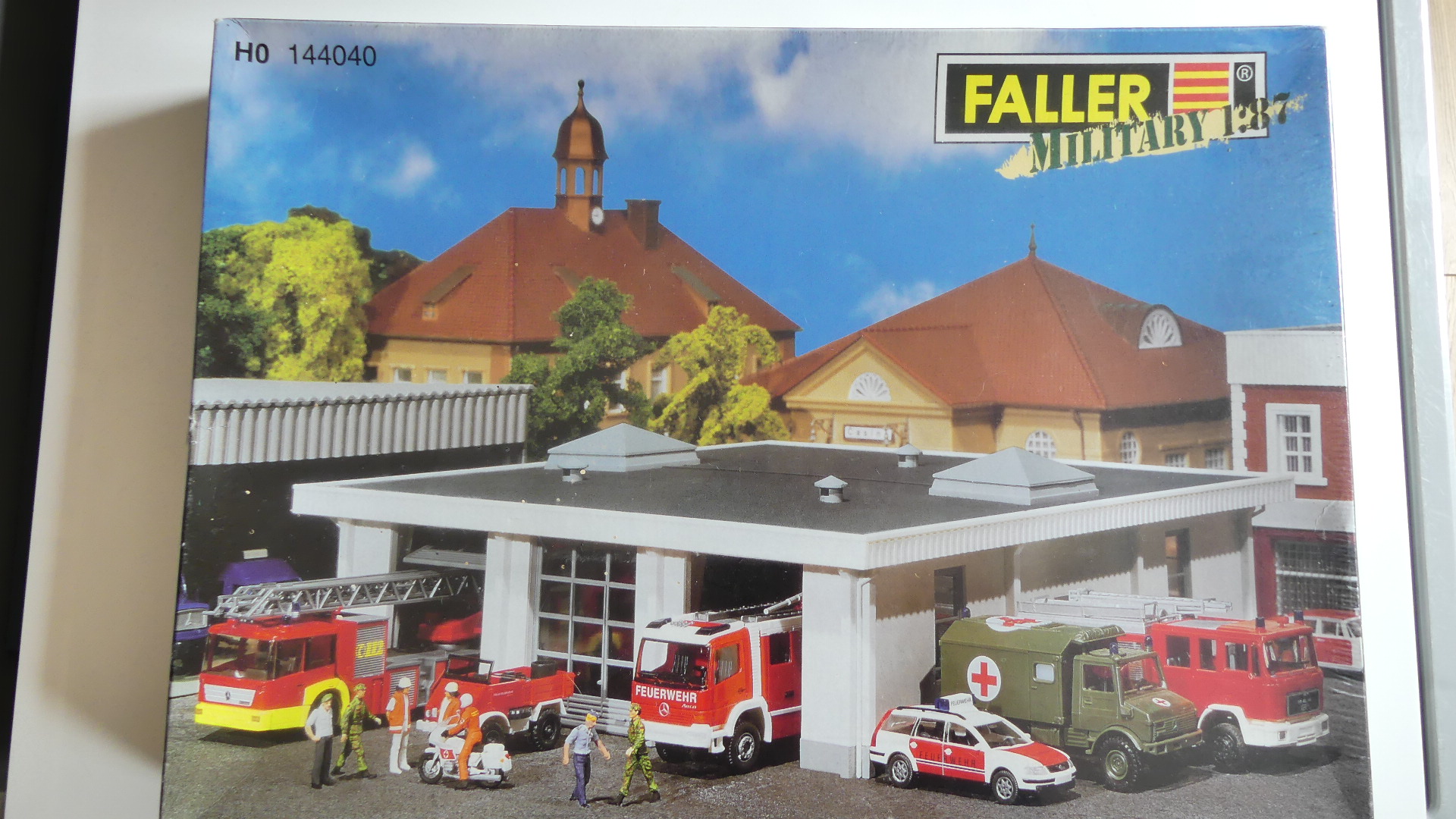 Faller 1:87 H0 bouwdoos Brandweer garage Military Serie ovp 144040
