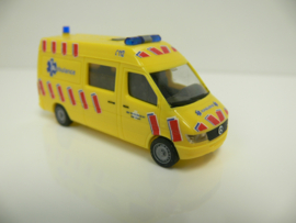 Herpa 1:87  Mercedes Benz  ambulance Het Witte Kruis BV Den Haag ovp