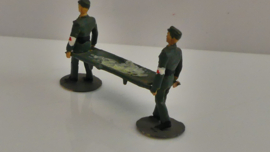 1:87  soldaten met brancard