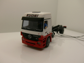 AWM 1:87 H0 Vrachtwagen Mercedes Kuoni met chauffeur