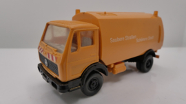 Wiking 1:87 H0 Mercedes Veegwagen met opdruk