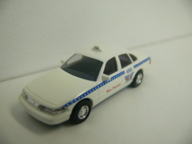 Busch Ford Crown Victoria United Taxi USA 49009