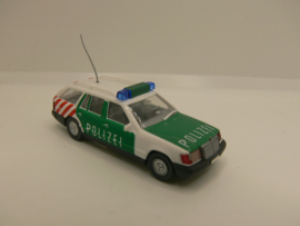 Wiking 1:87 H0 Polizei  Mercedes Benz 230 TE