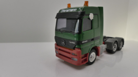 Albedo 1:87 H0 vrachtwagen losse trekker Mercedes dubbelasser Ottensmann