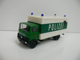 Praline / Busch 1:87 H0 Mercedes Polizei vrachtwagen Pferde Transport 40765