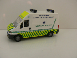 Busch 1:87 Fiat Ducato NHS Ambulance Paramedic Response UK ovp 47318