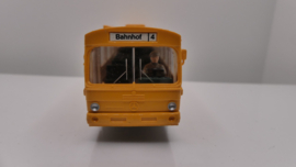 Wiking 1:87 H0 Mercedes stadsbus opdruk Mercedes benz lijn 4 Bahnhof