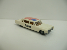 Praline 1:87 H0 Cadillac Texas USA vlag