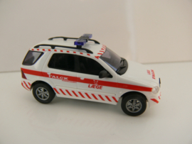 Busch 1:87  Mercedes Benz M klasse Ambulance Denemarken Laegeambulance ovp 48518