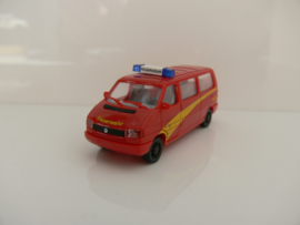 AWM 1:87 VW Transporter Hamburg Airport ovp 72223