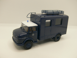 Brekina 1:87 H0  Polizei Mercedes-Benz L322 Berlijn 47112