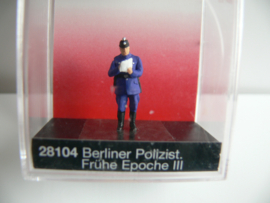 Preiser H0 OVP 28104 Berlijnse  politie agent  EP III