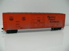 Pemco H0 USA  PFE Pacific Fruit Express Boxcar