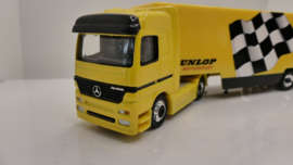 Schuco 1:87 H0  vrachtwagen Mercedes Dunlop Motorsport