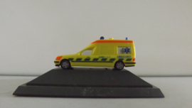 HERPA Mercedes Benz BINZ Ambulance Nederland 112 PC verpakking