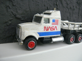 USA  vachtwagen  Majorette 1:100 dieplader NASA