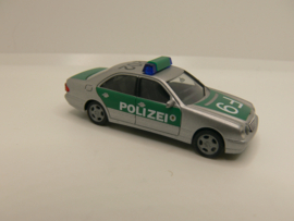 Herpa 1:87 H0 Polizei  Mercedes Benz F9 202 044899