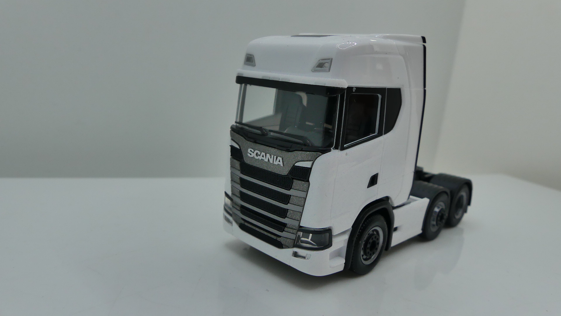 1:87 H0 Vrachtwagen losse trekker Scania