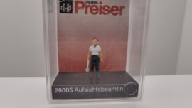 Preiser H0 perron / treinbeambte vrouwelijk ovp 28005