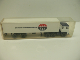 Wiking 1:87  H0  vrachtwagen Scania container transport Navis / Brambles  OVP 25 520