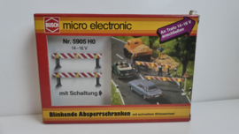 Busch 1:87 H0 set afzethekken weg / bouw verkeer met schakelkast ovp 5905