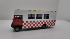 Busch 1:87 H0 Mercedes Start-Leiter zweefvliegveld begeleider bus